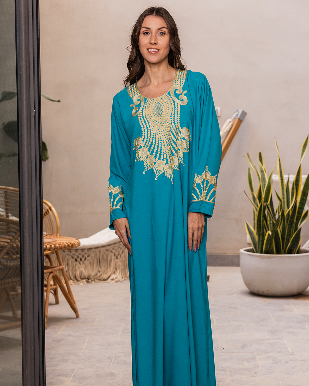 3  قميص داكرون سادة مطرز بكم