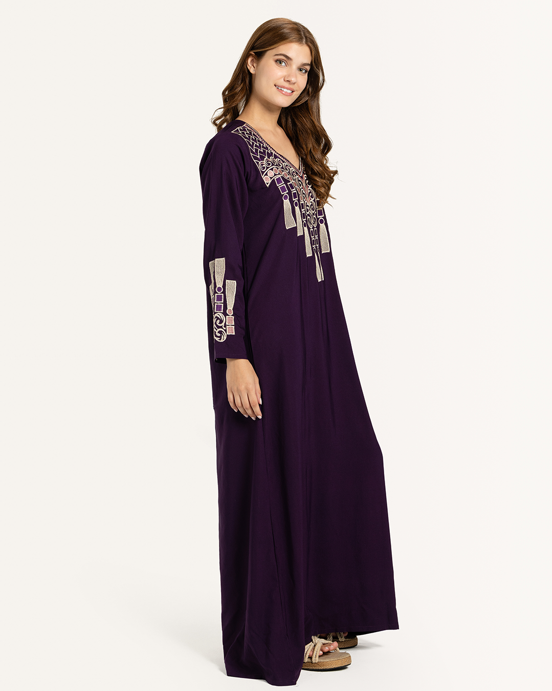 4 قميص داكرون سادة مطرز بكم