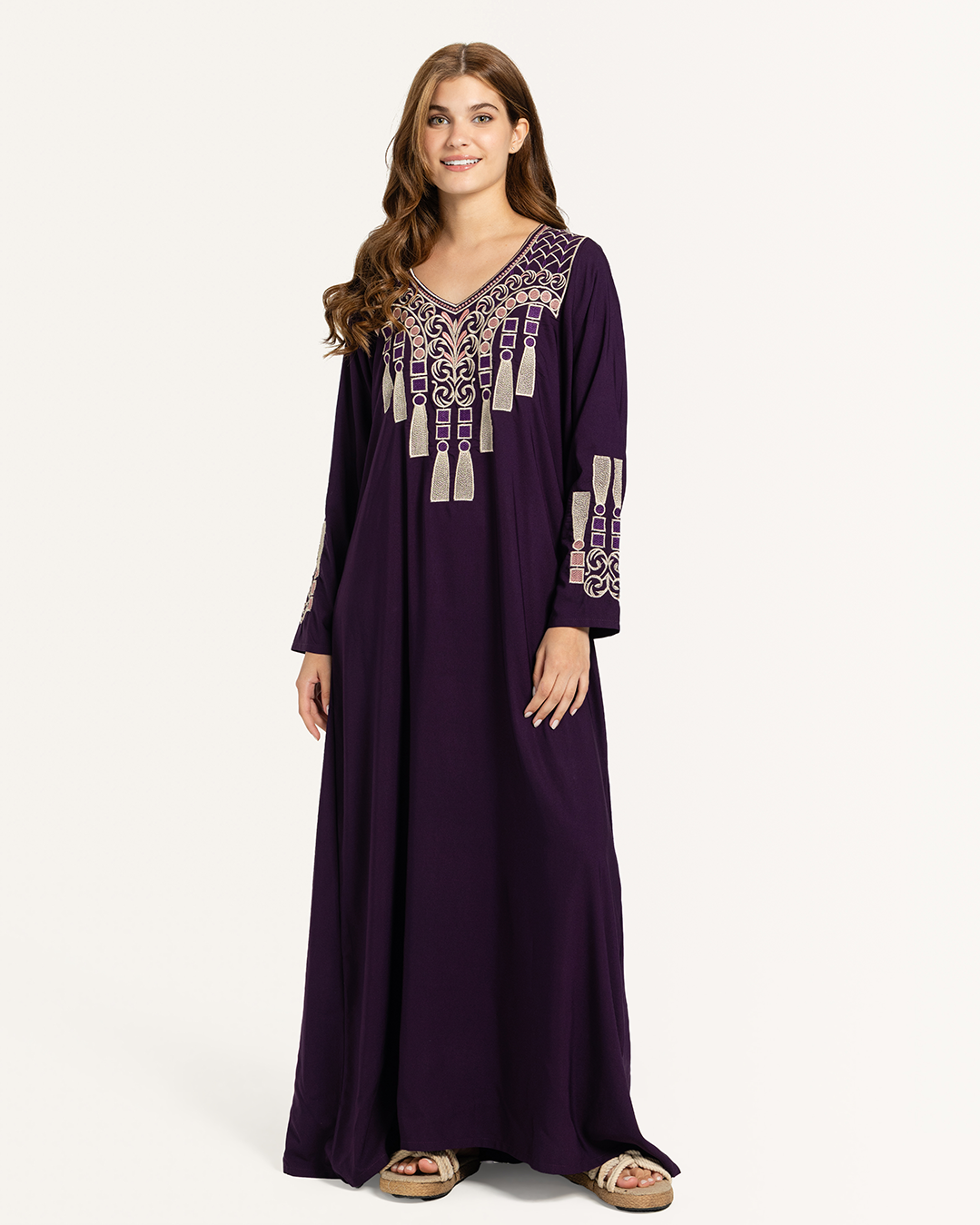 4 قميص داكرون سادة مطرز بكم