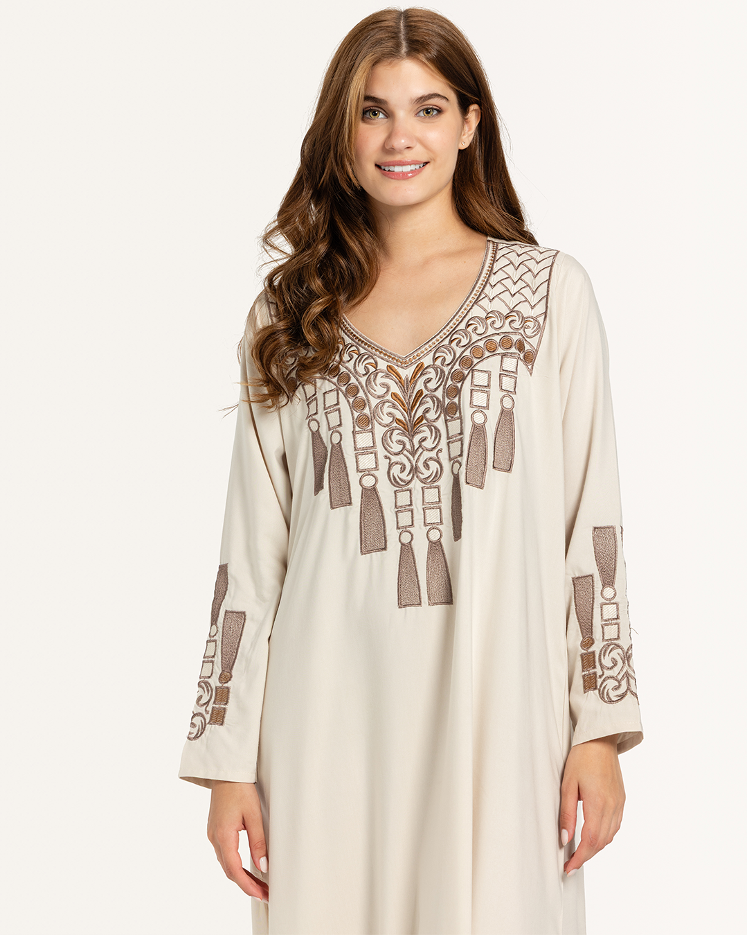 4 قميص داكرون سادة مطرز بكم