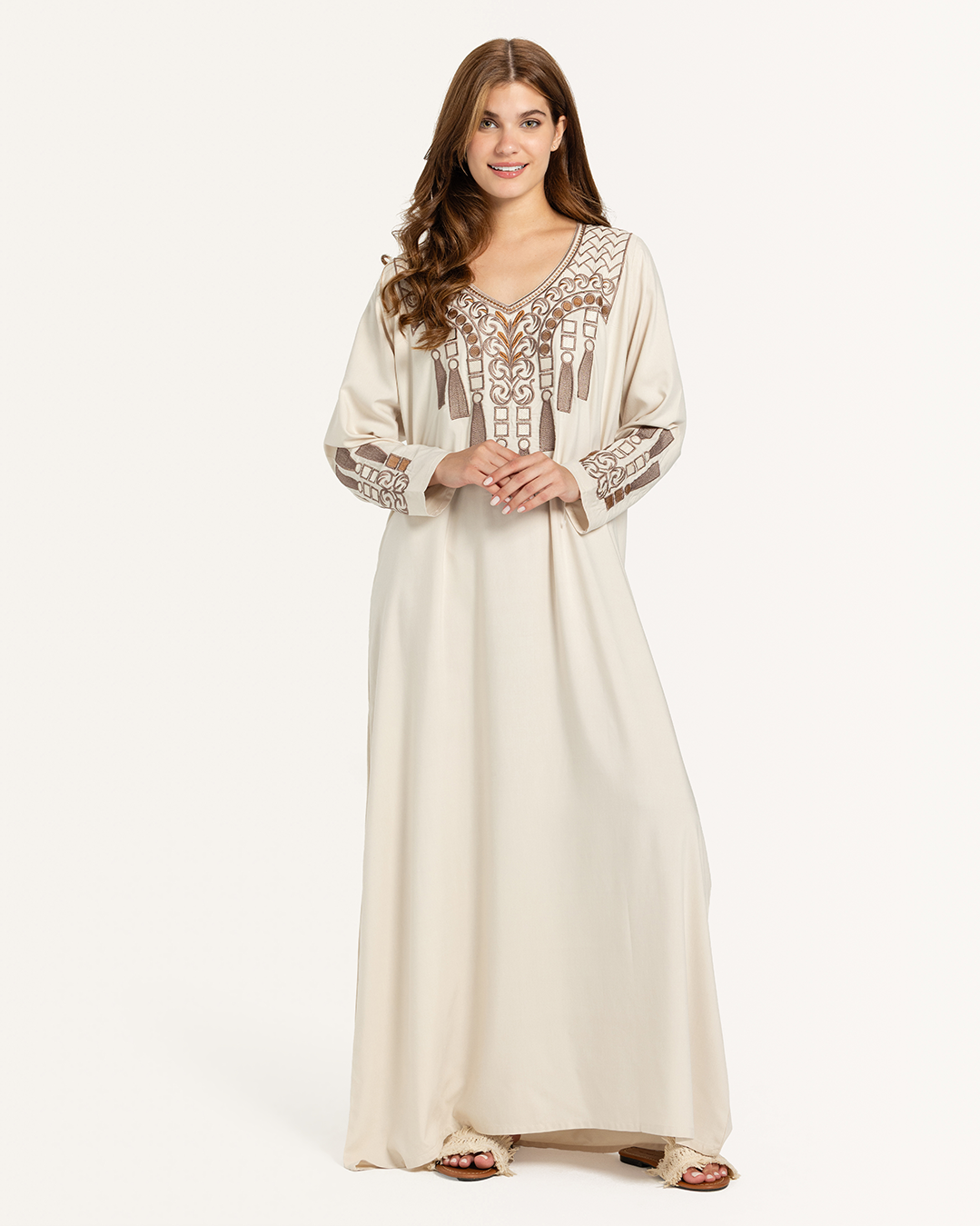 4 قميص داكرون سادة مطرز بكم