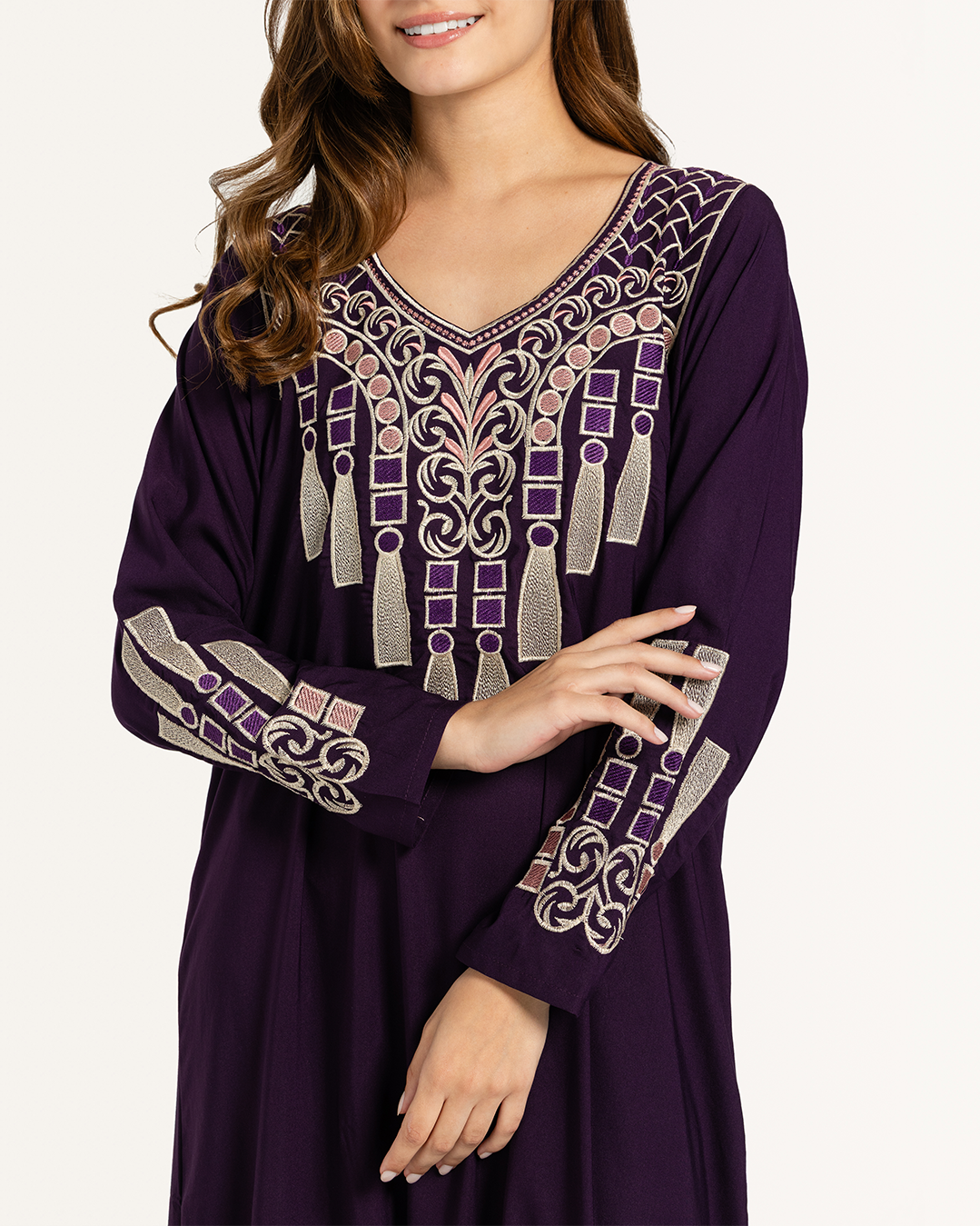 4 قميص داكرون سادة مطرز بكم