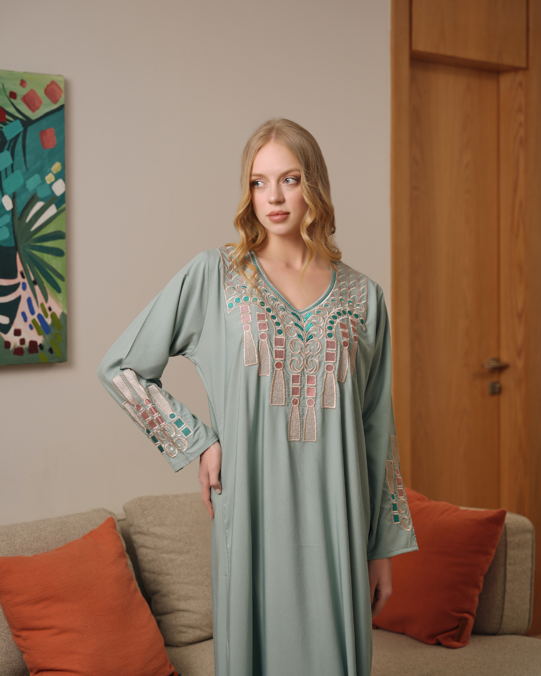 4 قميص داكرون سادة مطرز بكم