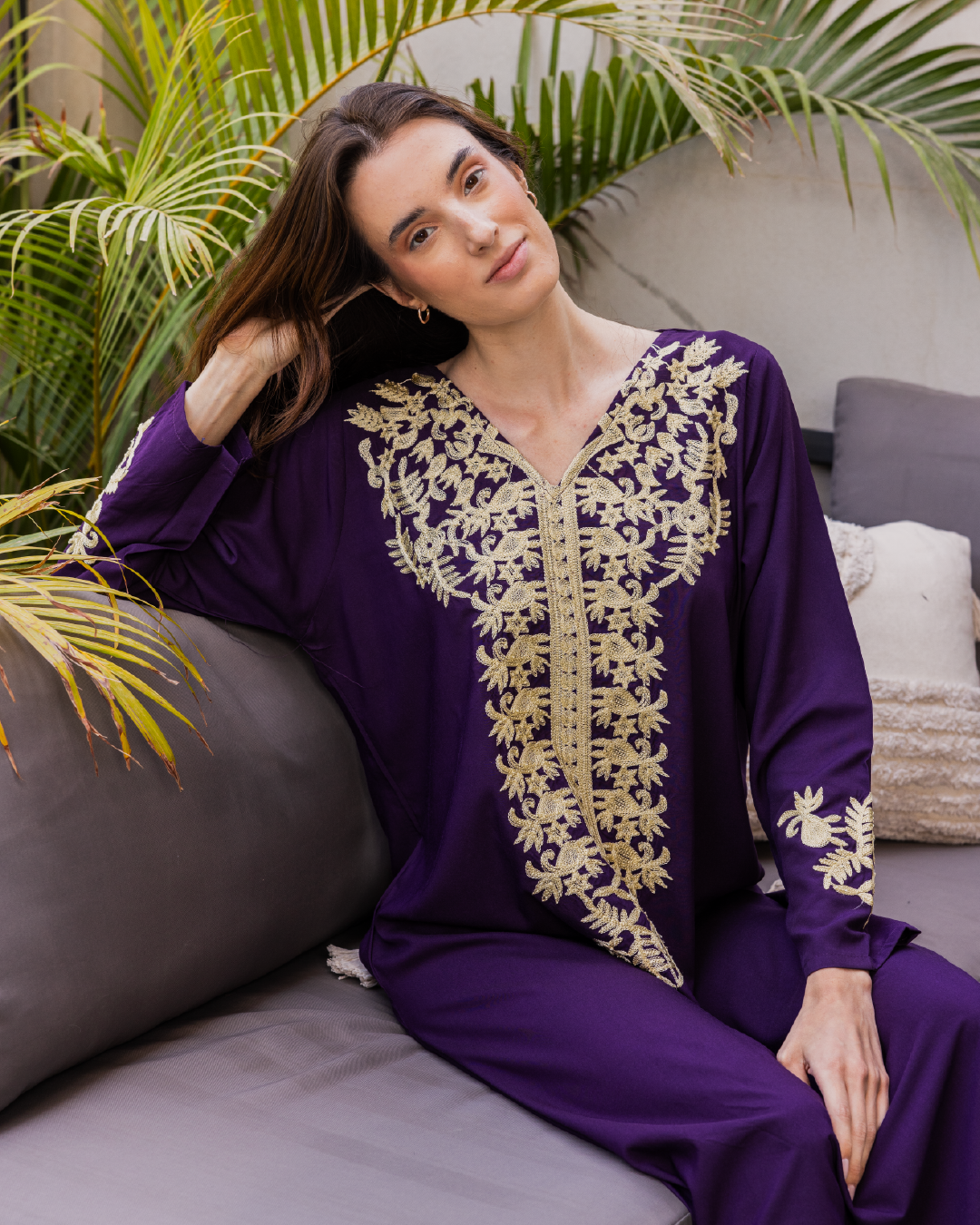 قميص داكرون سادة بكم مطرز 5