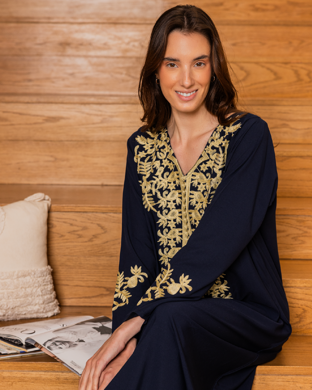 قميص داكرون سادة بكم مطرز 5