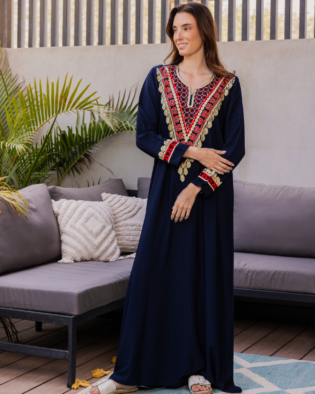 قميص داكرون سادة بكم مطرز 6