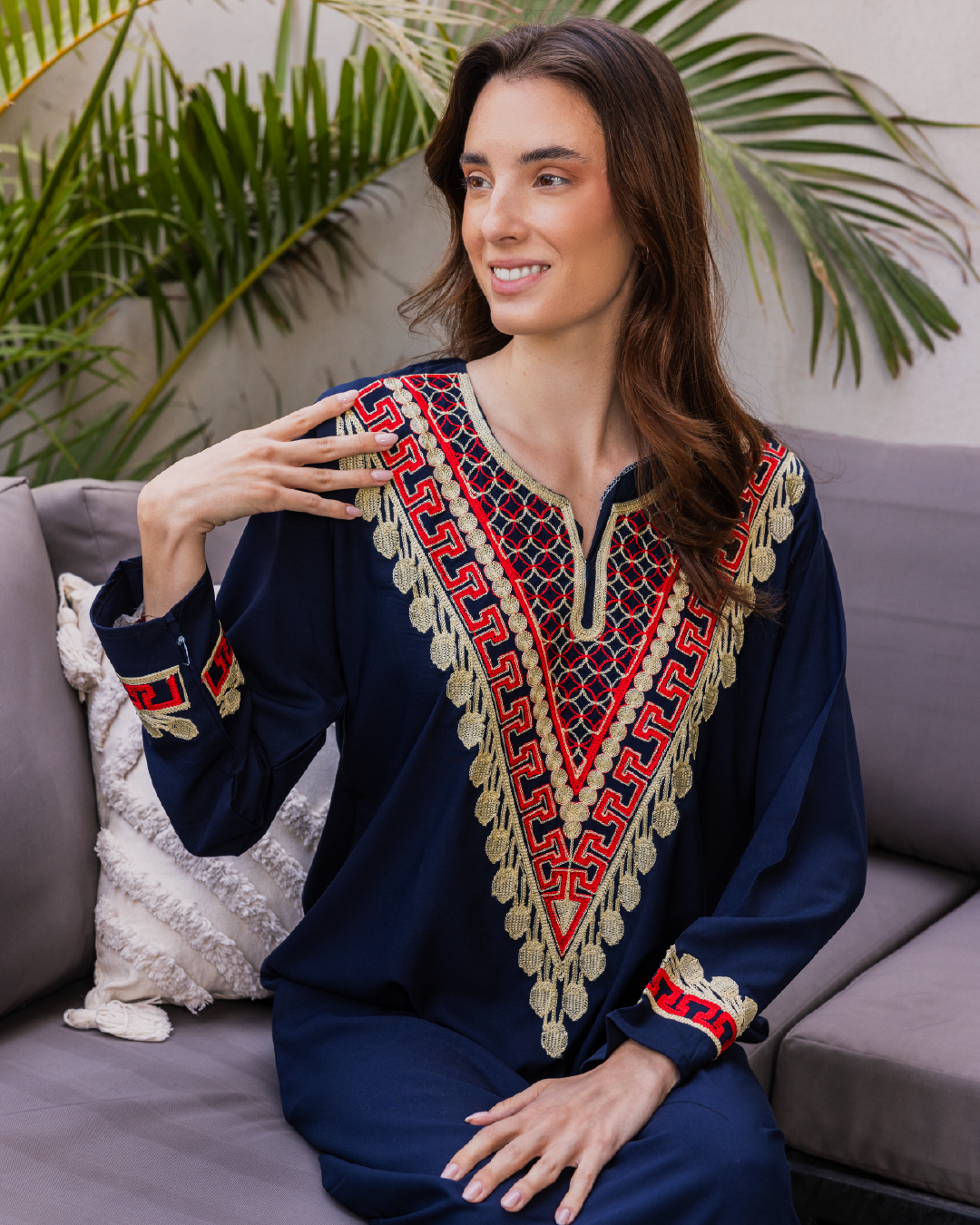 قميص داكرون سادة بكم مطرز 6