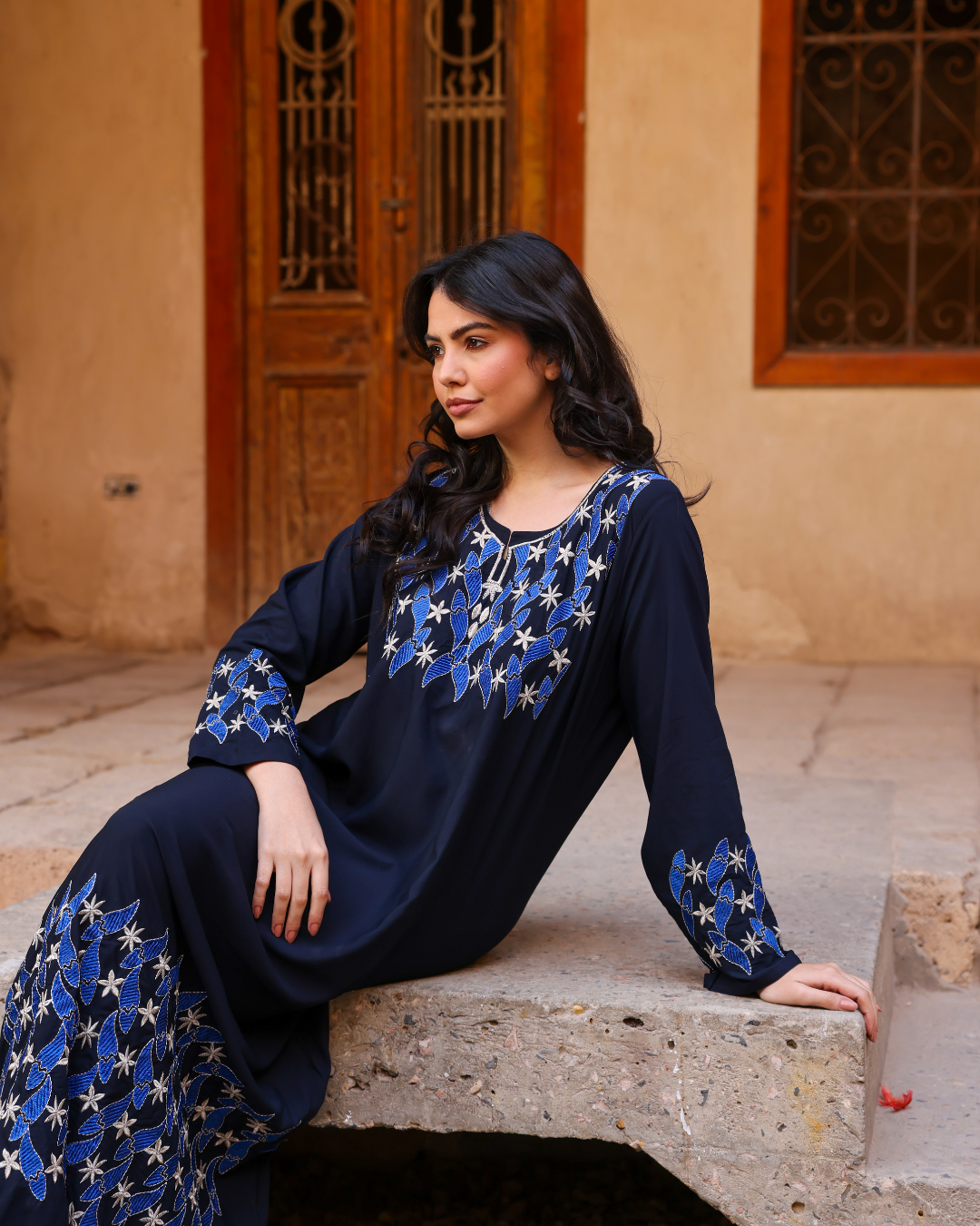 قميص داكرون سادة بكم مطرز طويل 7