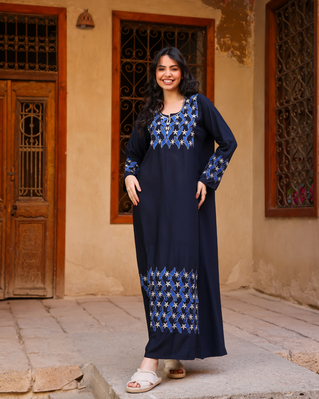 قميص داكرون سادة بكم مطرز طويل 7