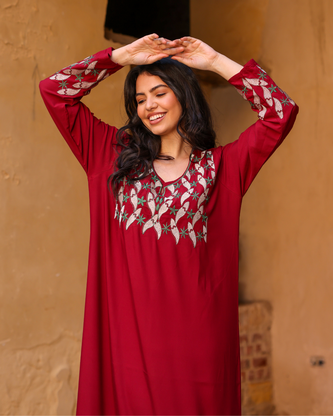 قميص داكرون سادة بكم مطرز طويل 7