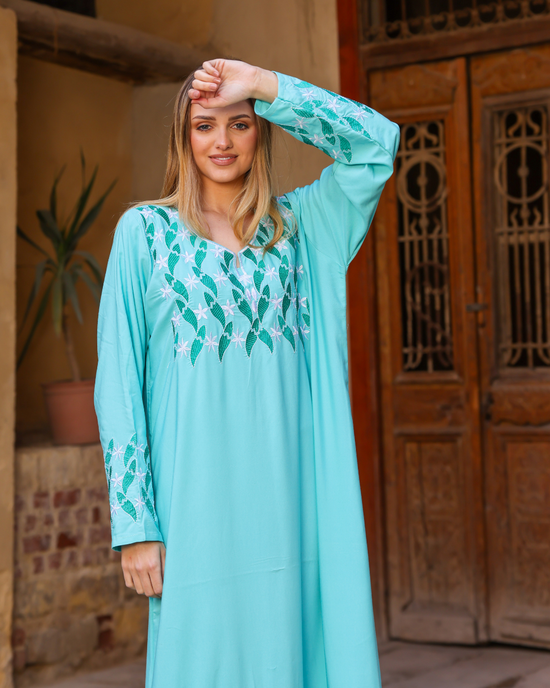 قميص داكرون سادة بكم مطرز طويل 7