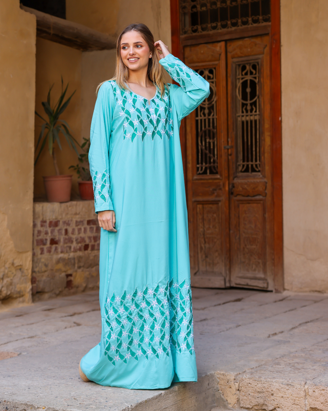 قميص داكرون سادة بكم مطرز طويل 7