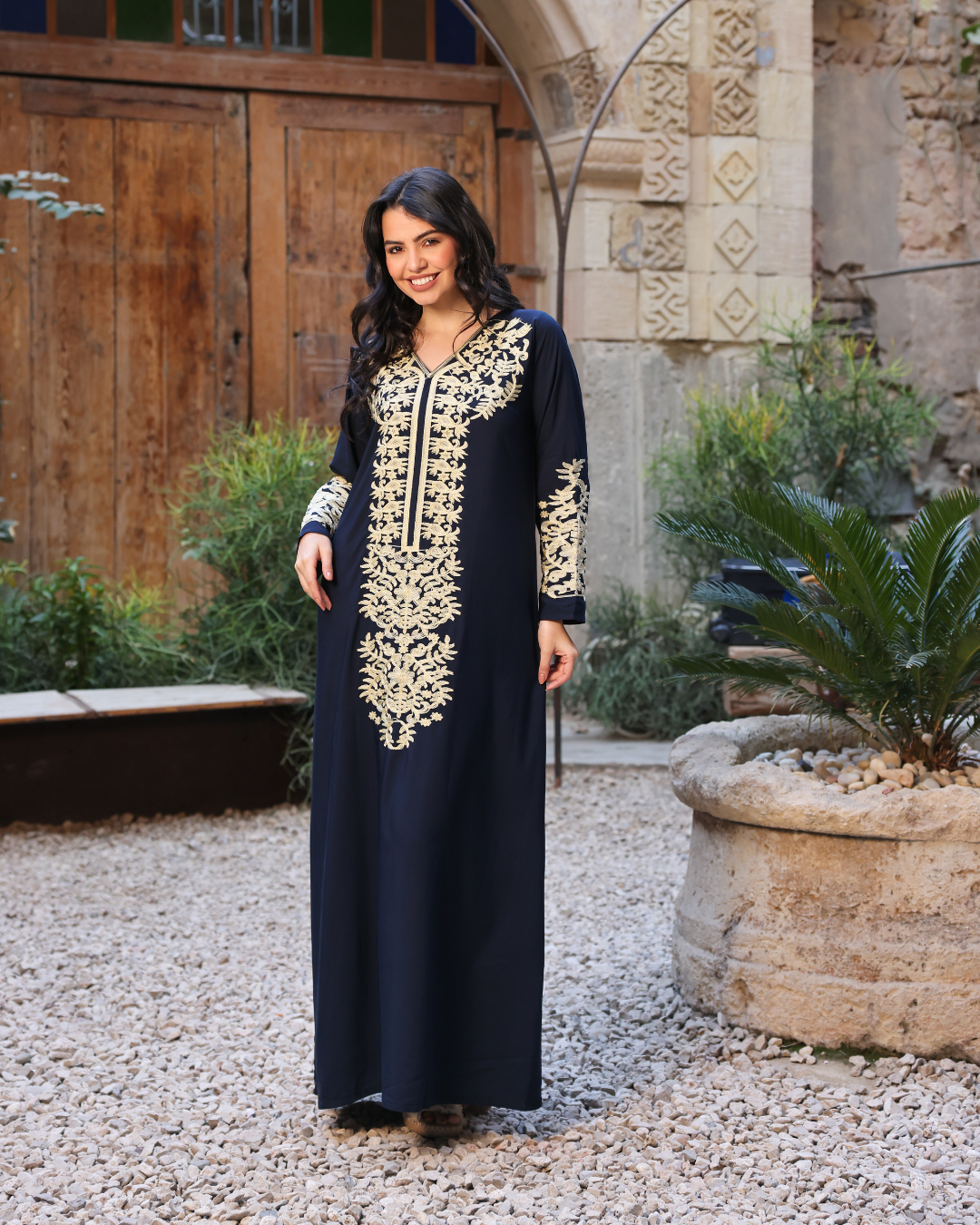 قميص داكرون سادة بكم مطرز طويل 9