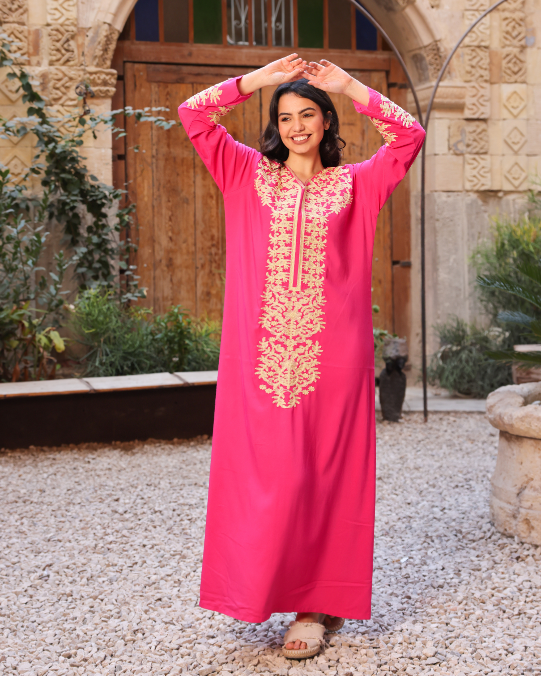 قميص داكرون سادة بكم مطرز طويل 9