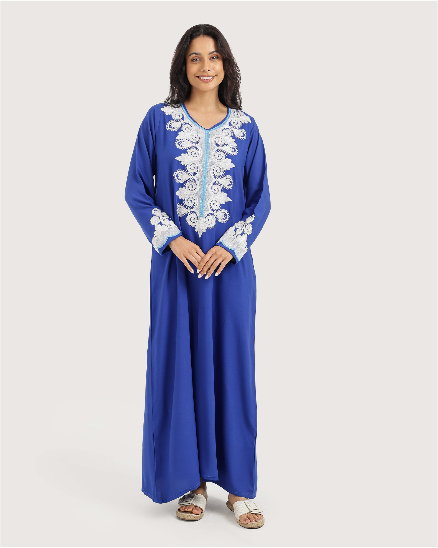 14 قميص داكرون سادة مطرز بكم