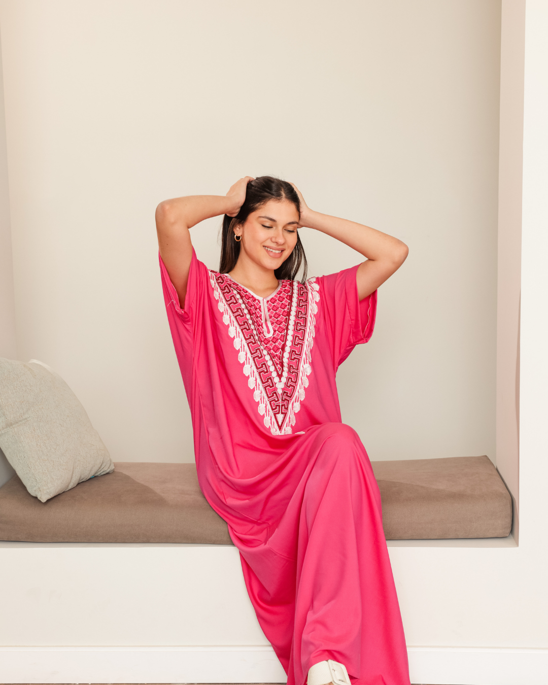 قميص داكرون نص كم مطرز 3