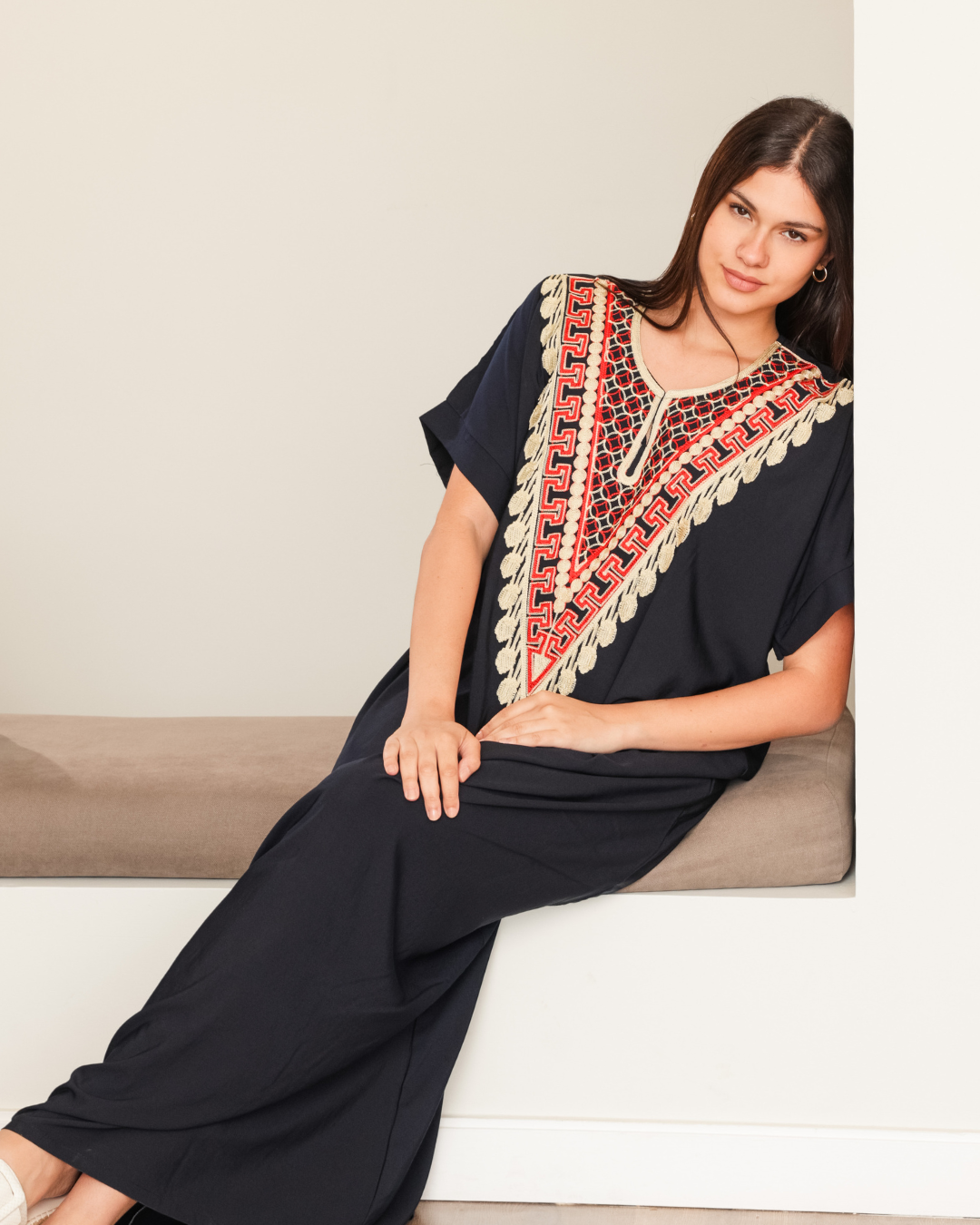 قميص داكرون نص كم مطرز 3