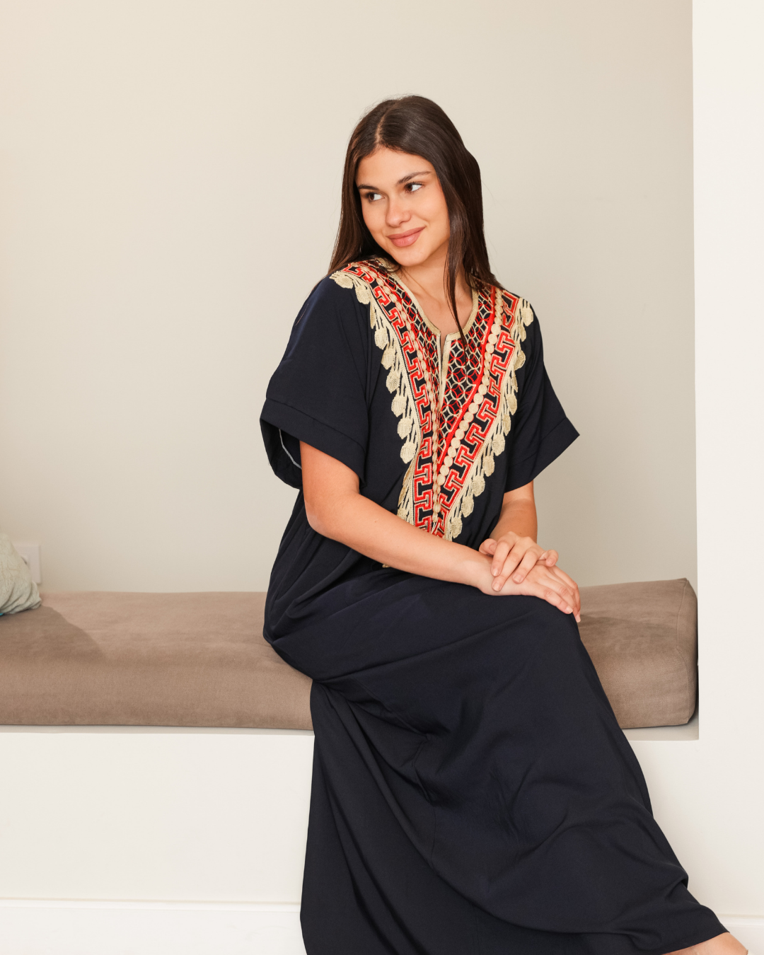 قميص داكرون نص كم مطرز 3