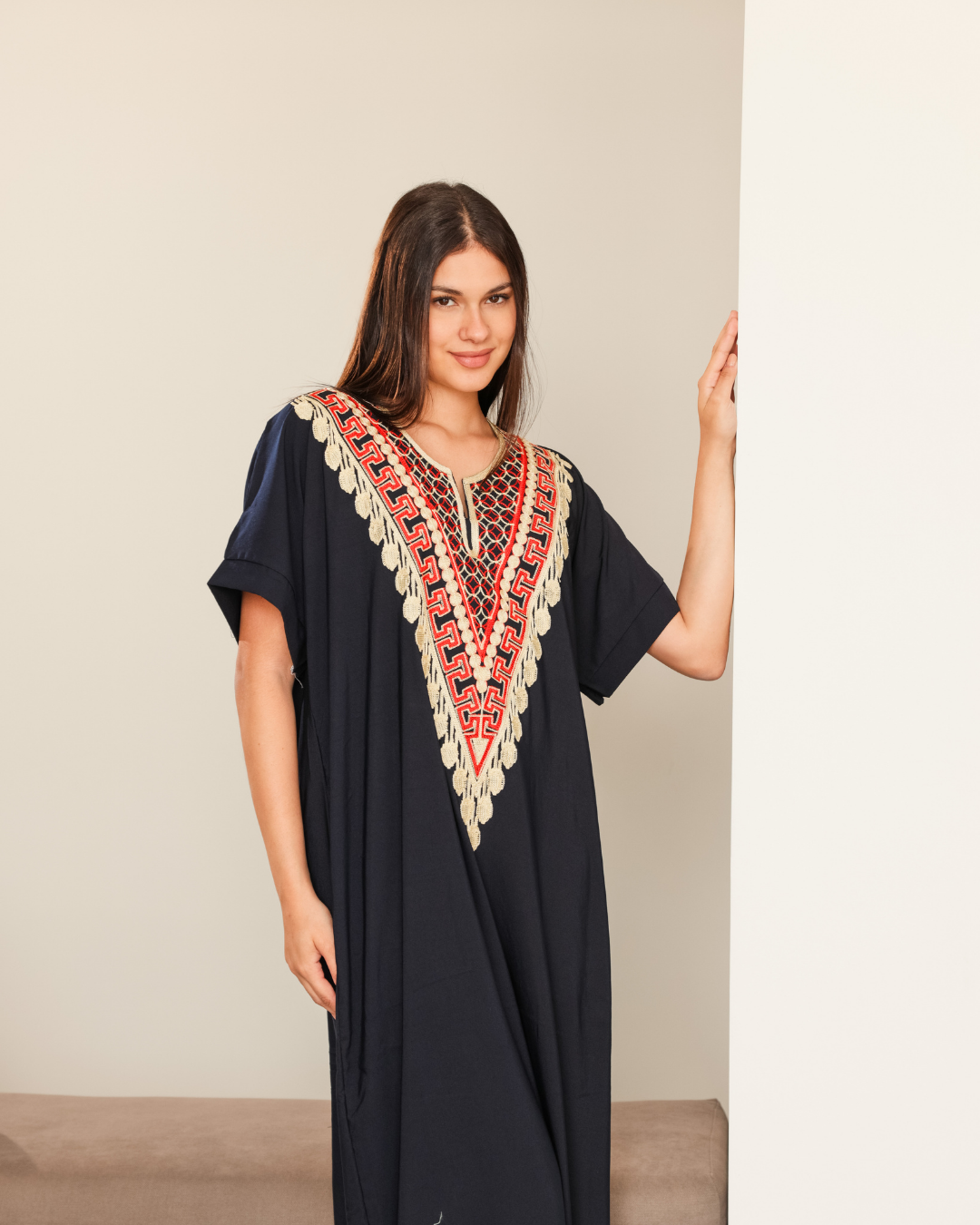 قميص داكرون نص كم مطرز 3