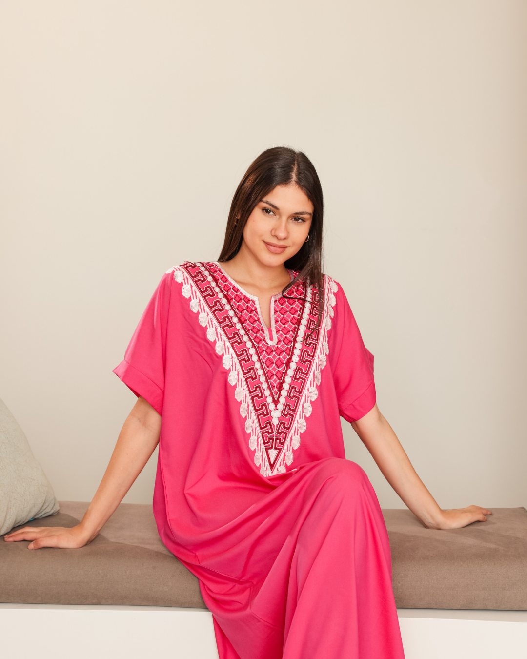 قميص داكرون نص كم مطرز 3