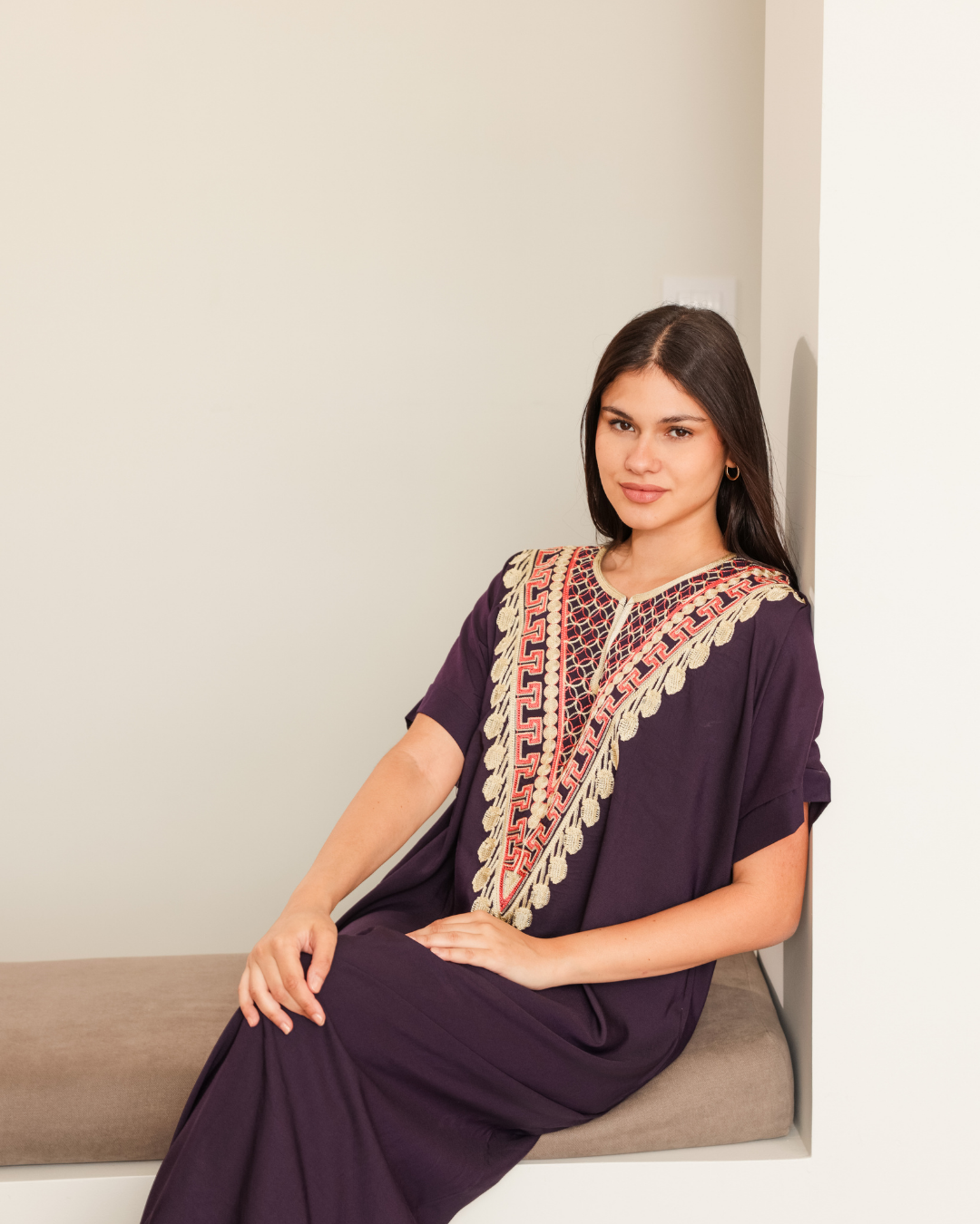 قميص داكرون نص كم مطرز 3