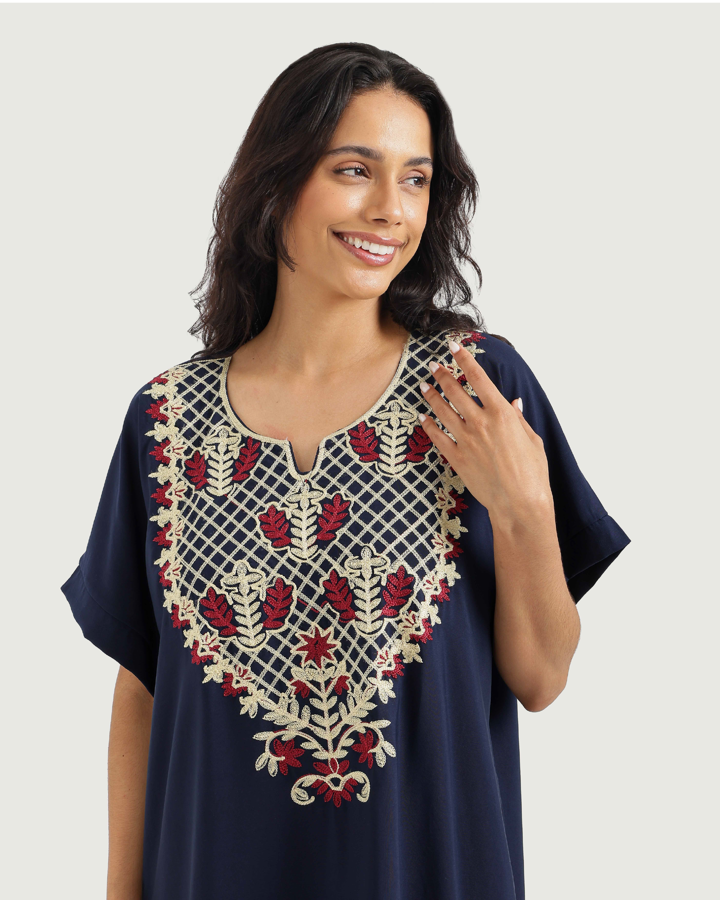 قميص داكرون نص كم مطرز 7