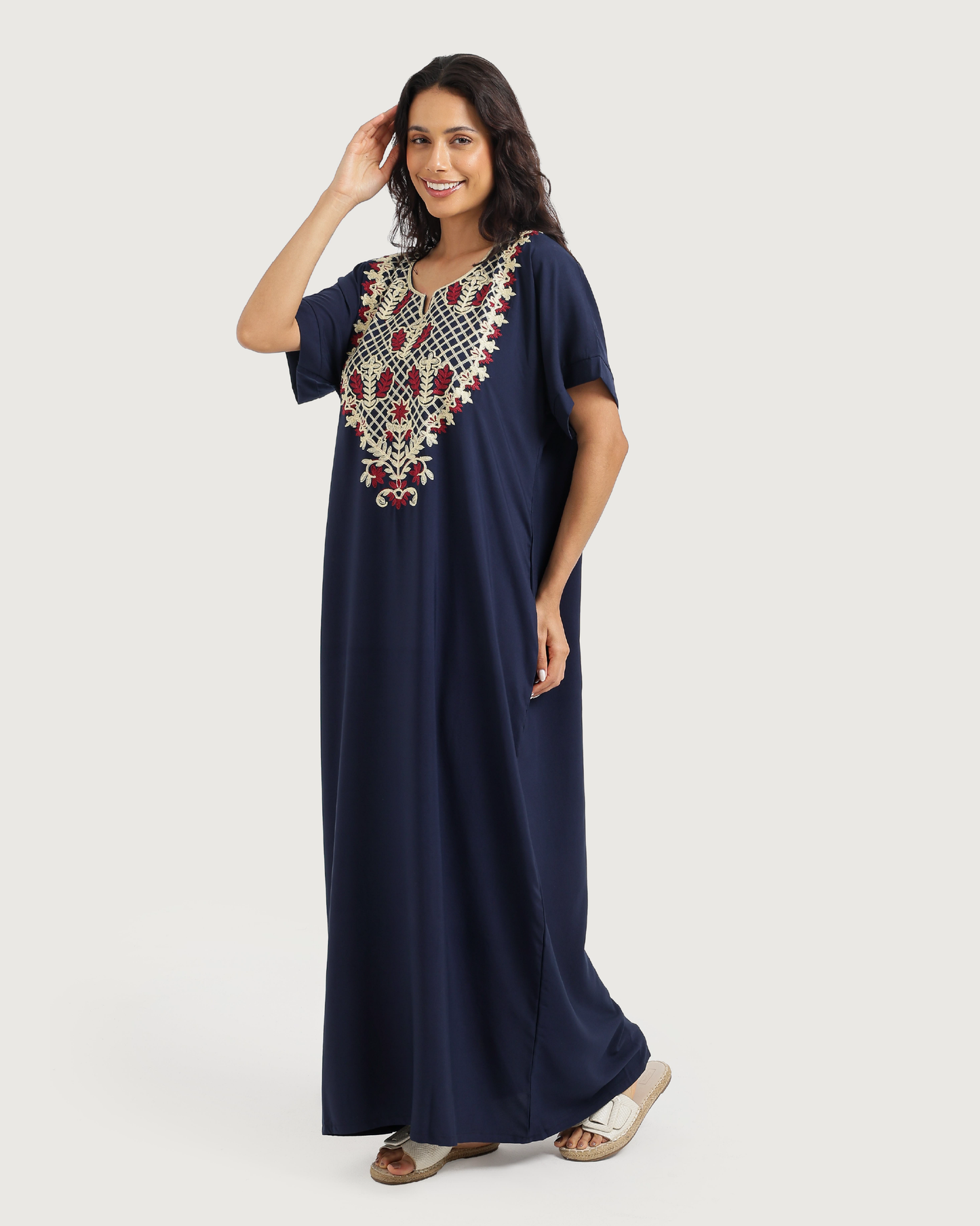 قميص داكرون نص كم مطرز 7