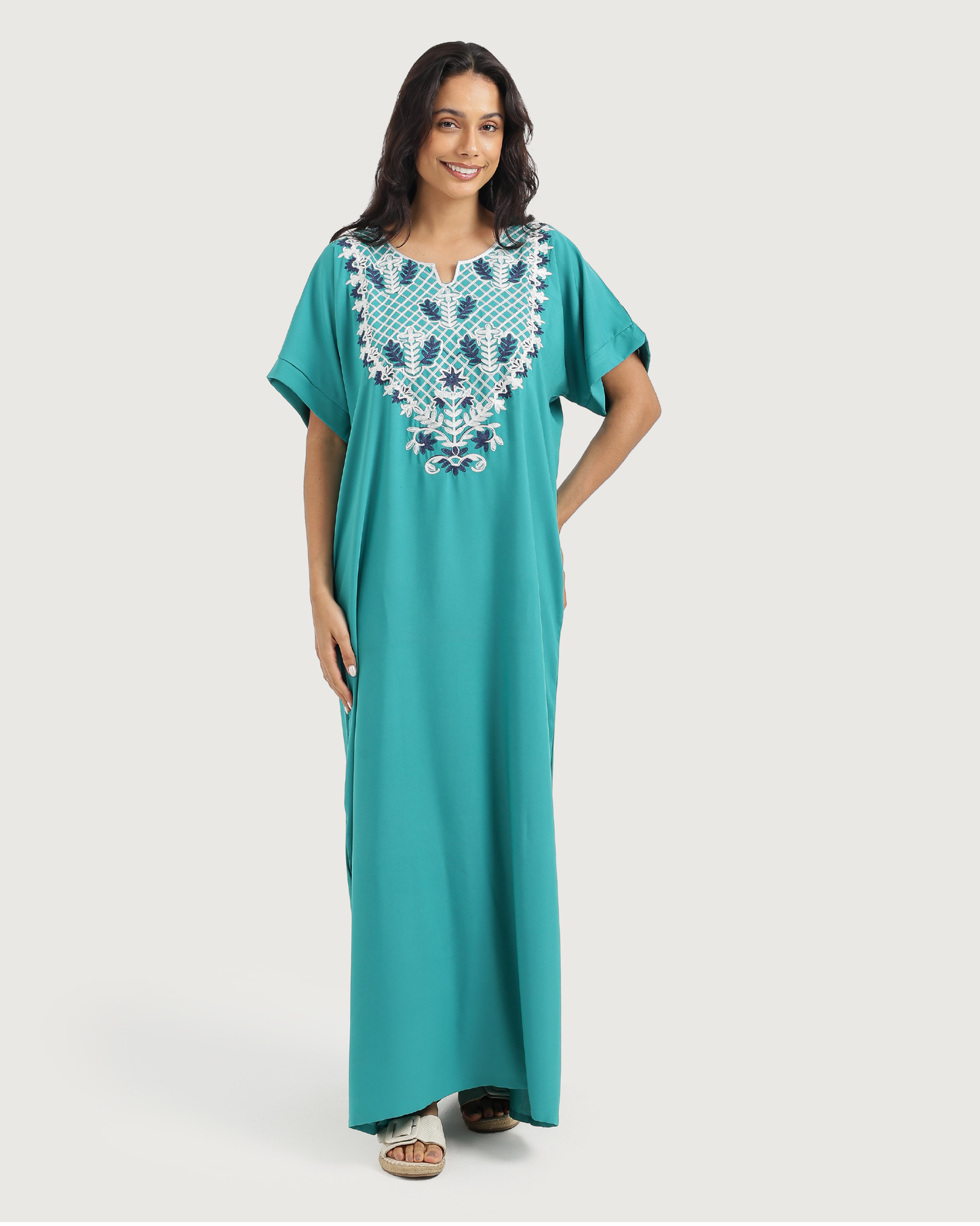 قميص داكرون نص كم مطرز 7