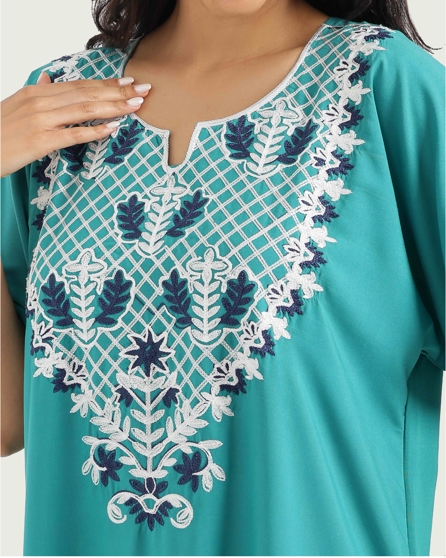 قميص داكرون نص كم مطرز 7