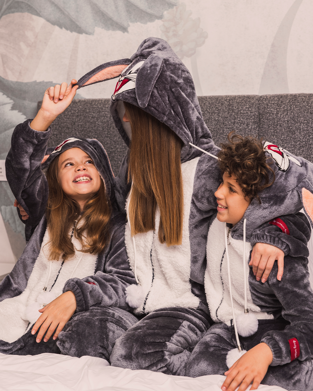 Bugs Bunny Unisex Onsie سالوبيت اطفالي بكابيشون شخصية باجس ياني
