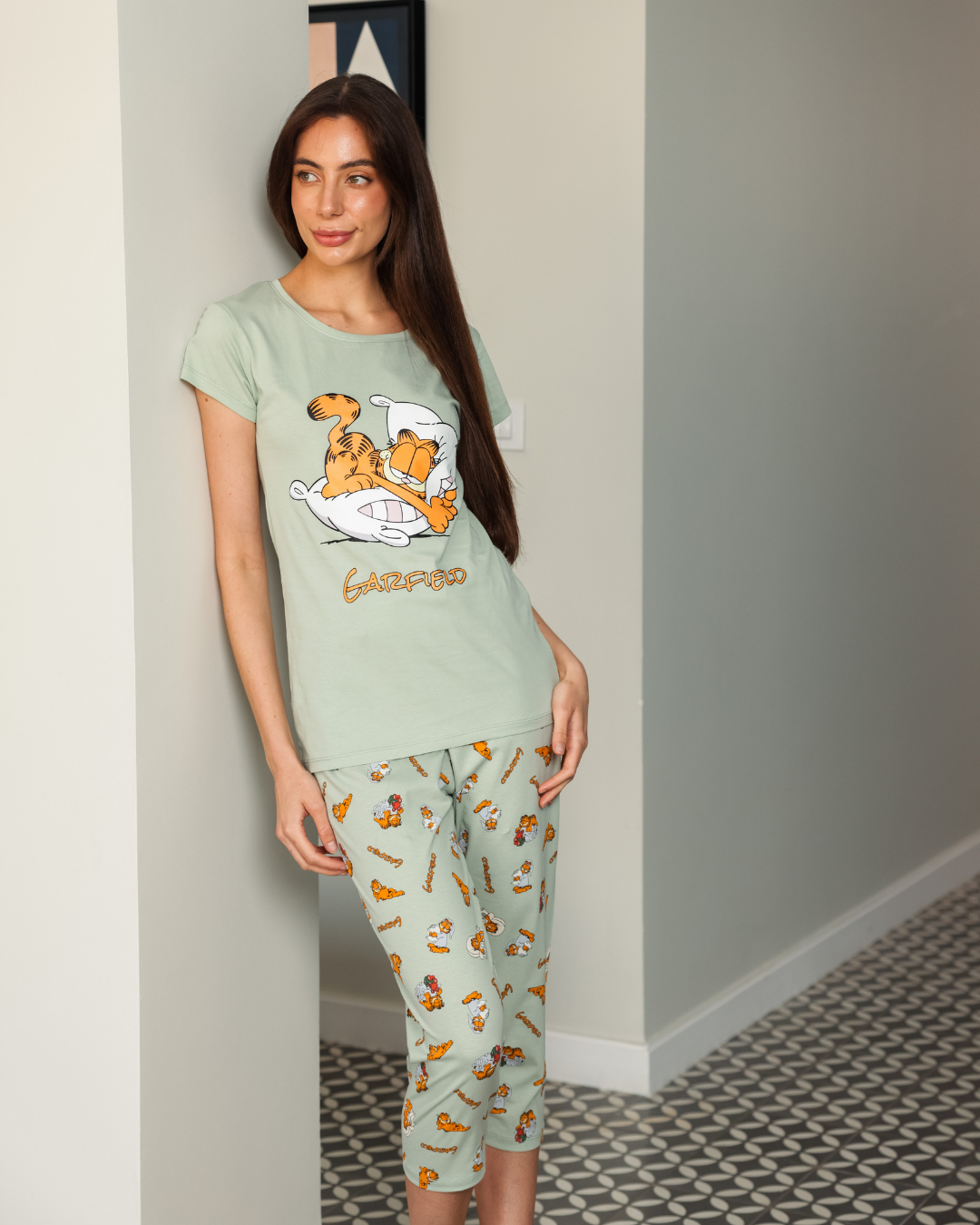 بيجاما حريمي نص كم و بنطلون جارفيلد