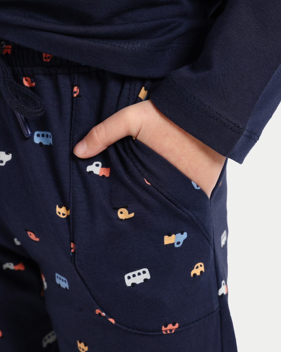 بيجاما أولادي بكُم السيارات السريعة