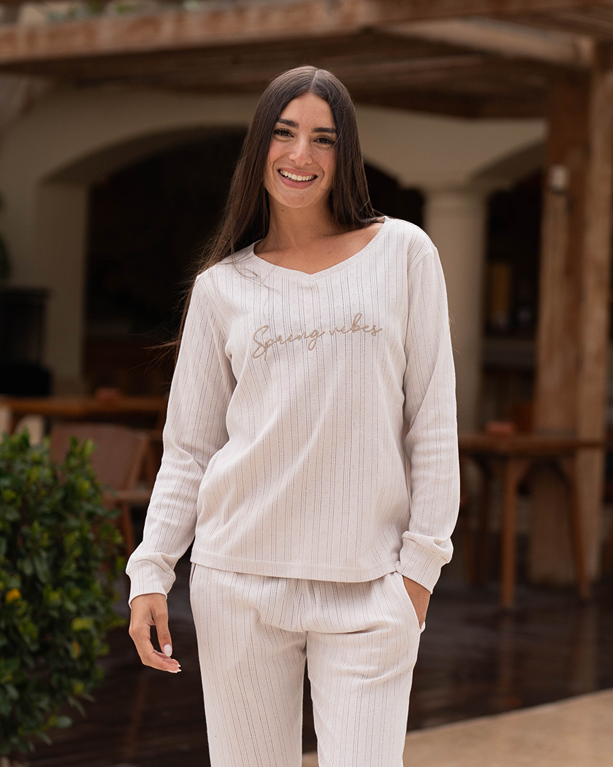 Spring Vibes بيجاما حريمي كُم طويل