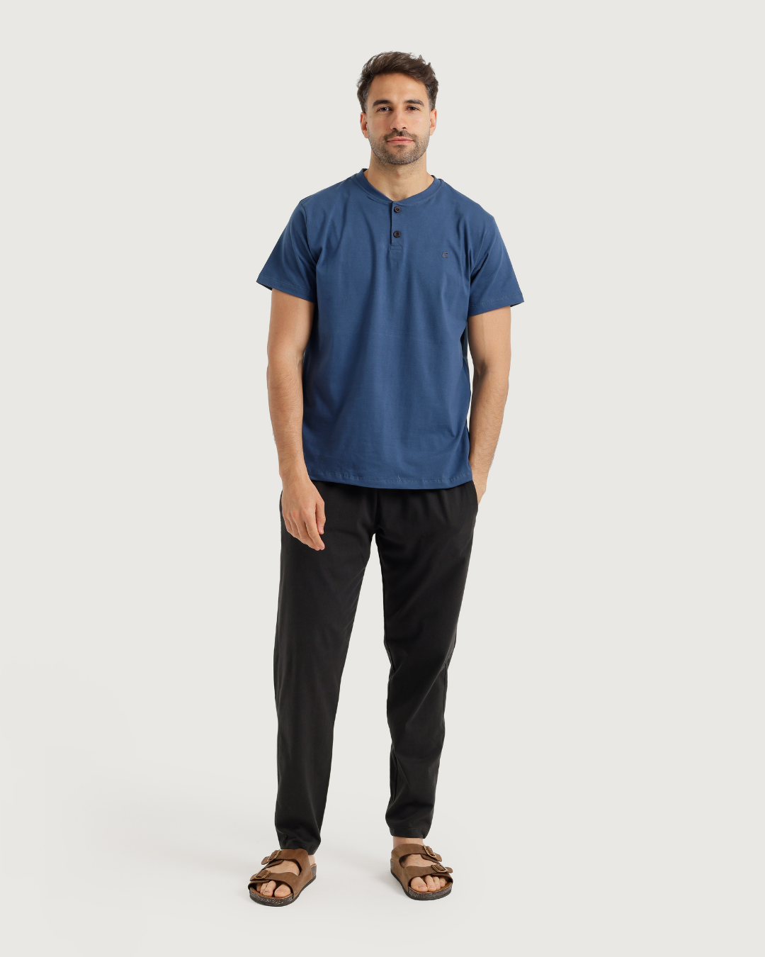 Men's half-sleeved pajamas with pants