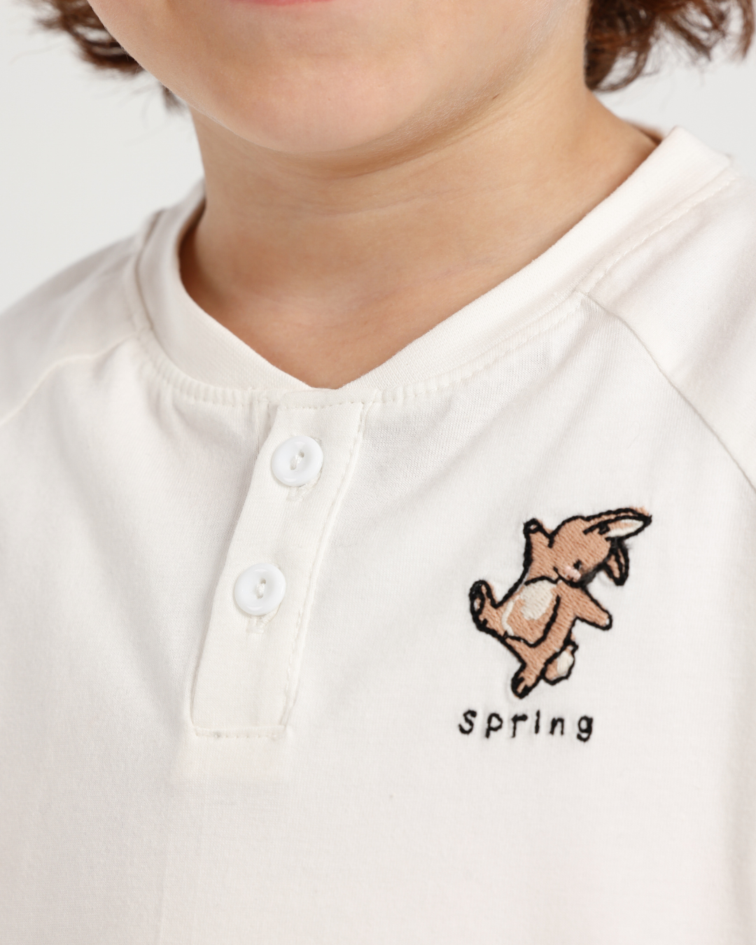 بيجاما أطفال ولادى بزراير و كُم طويل كائنات الربيع