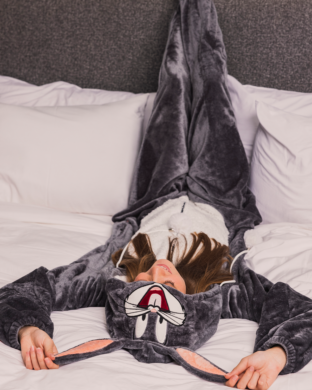 Bugs Bunny Unisex Onsie سالوبيت اطفالي بكابيشون شخصية باجس ياني