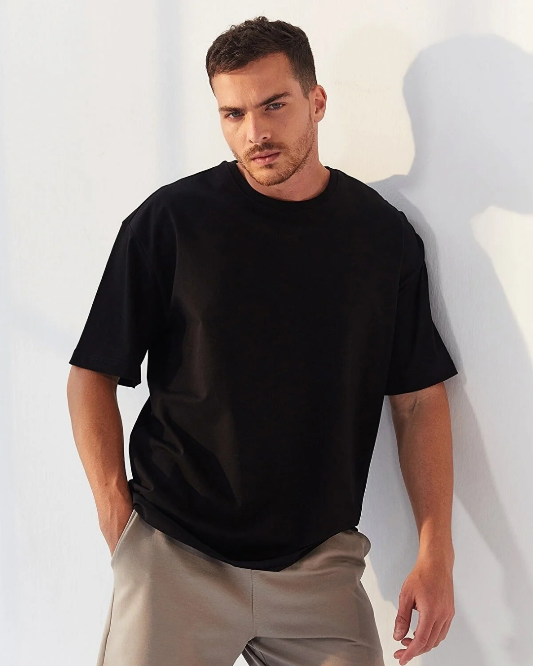 تيشرت رجالي نُص كُم سادة واسع