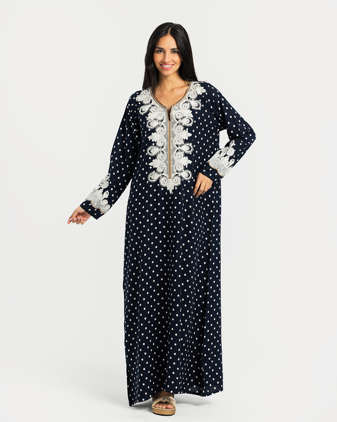 19 قميص فسكوز كم مشجر مطرز