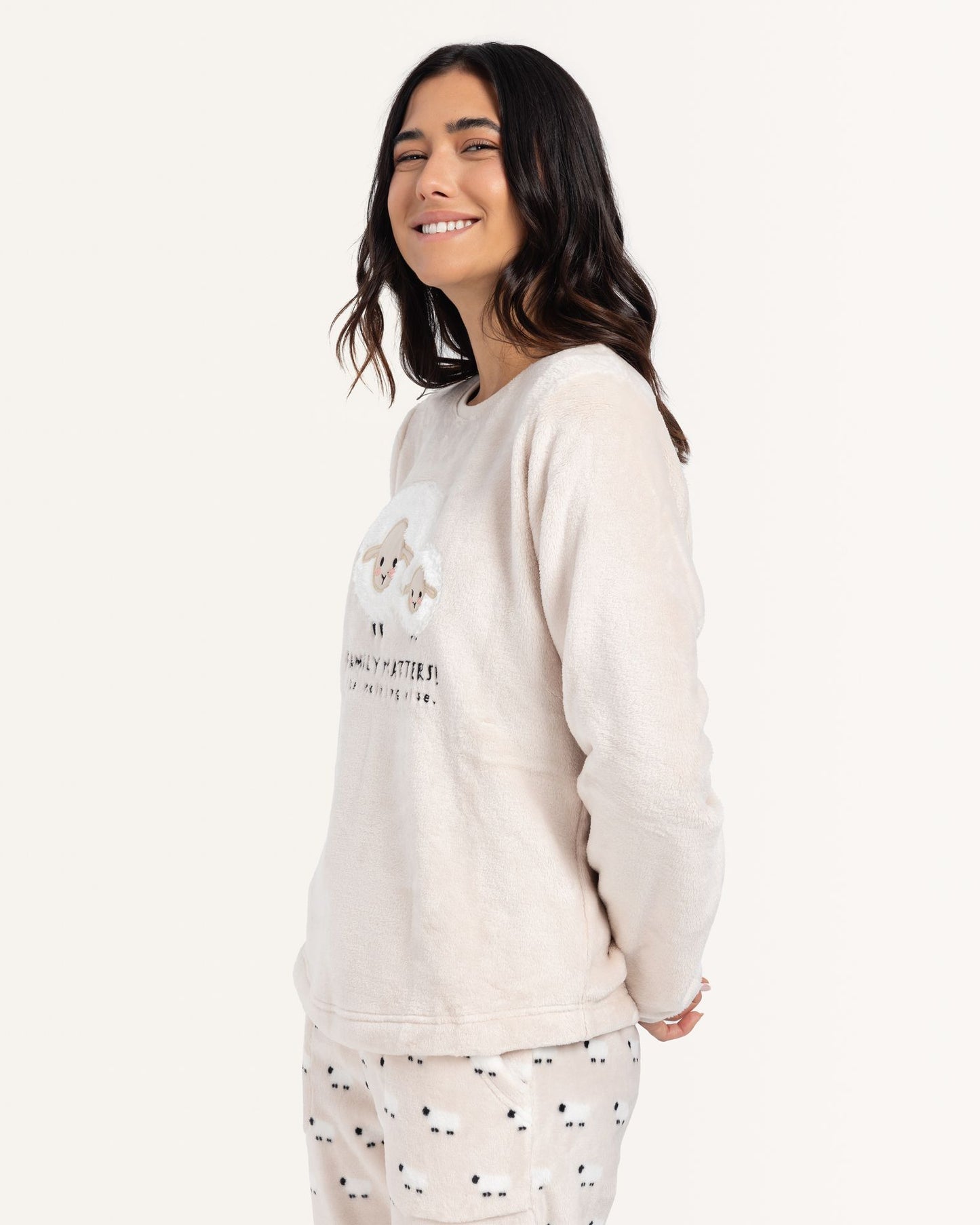 بيجاما بولار العائله