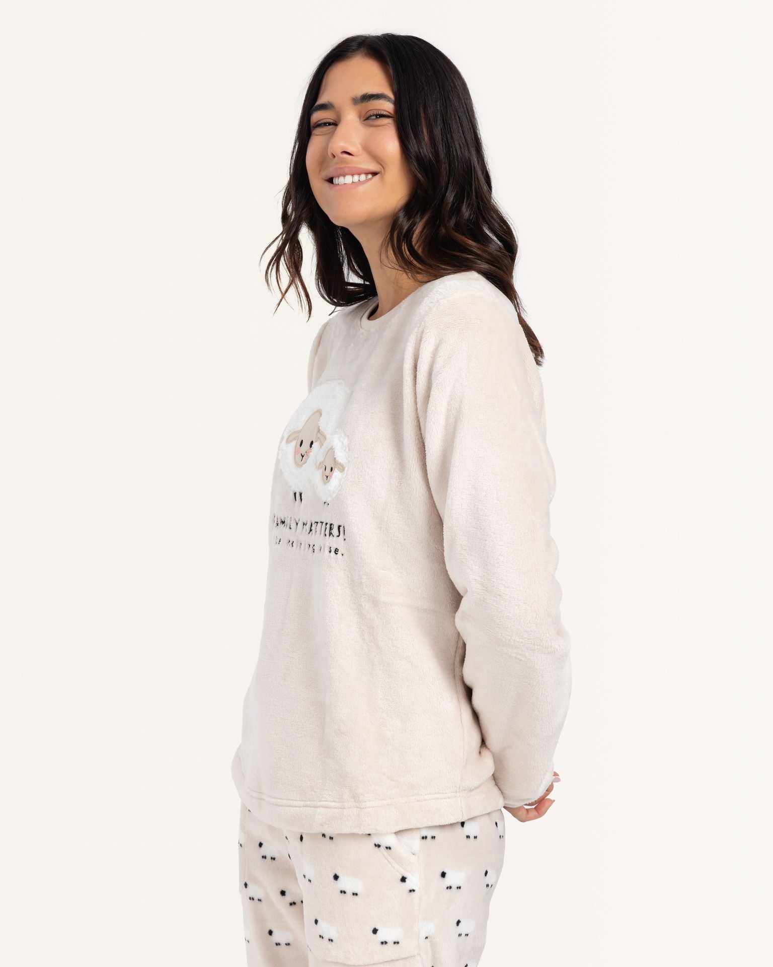 بيجاما بولار العائله