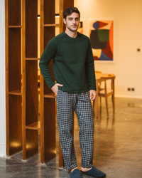 بيجاما رجالى سادة  نسيج كاروه سويت شيرت سادة كم طويل رجلان برش مع رقبة روند وقصة صدر