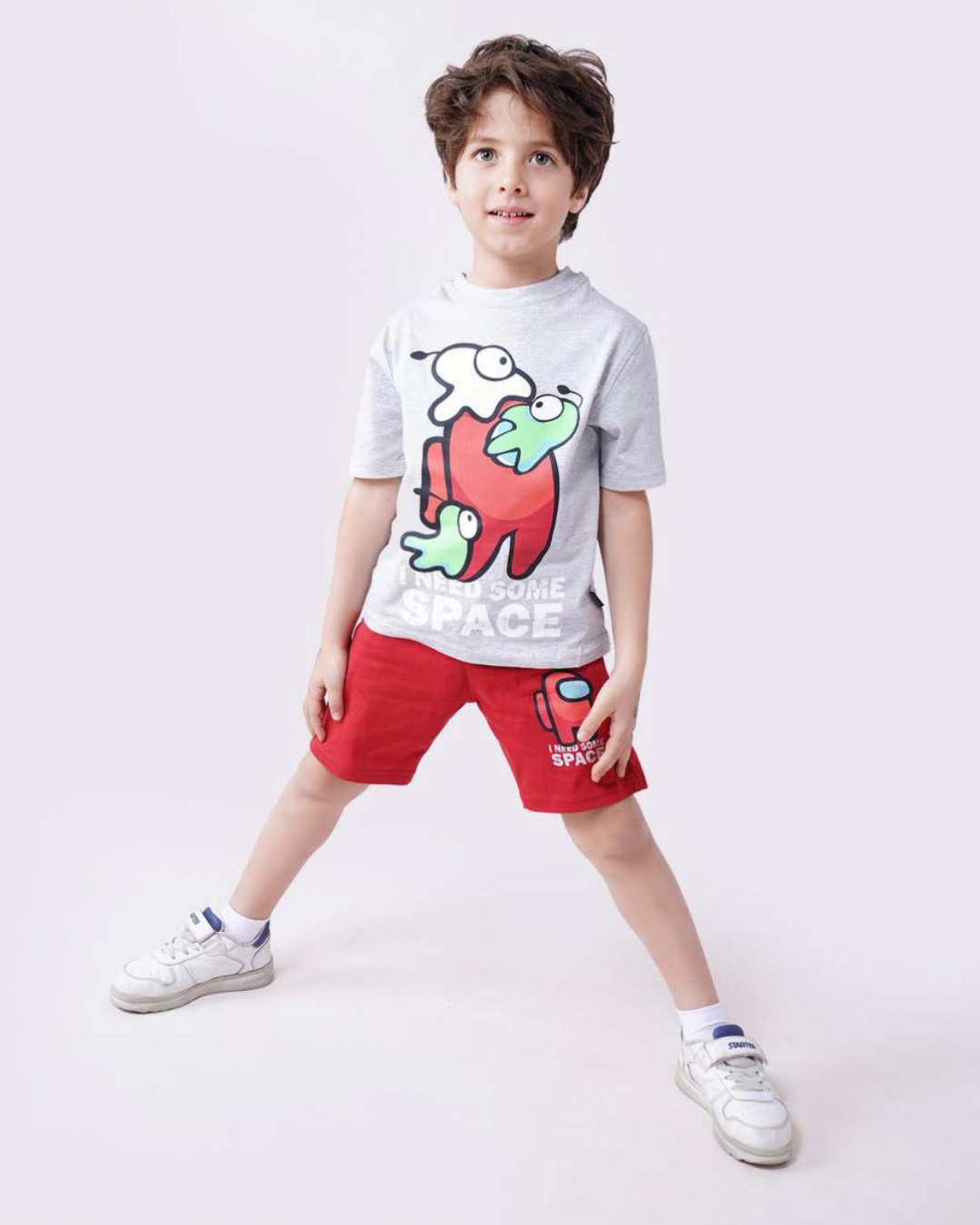 Among Cut Children's half-sleeve pajamas with chest print and shorts