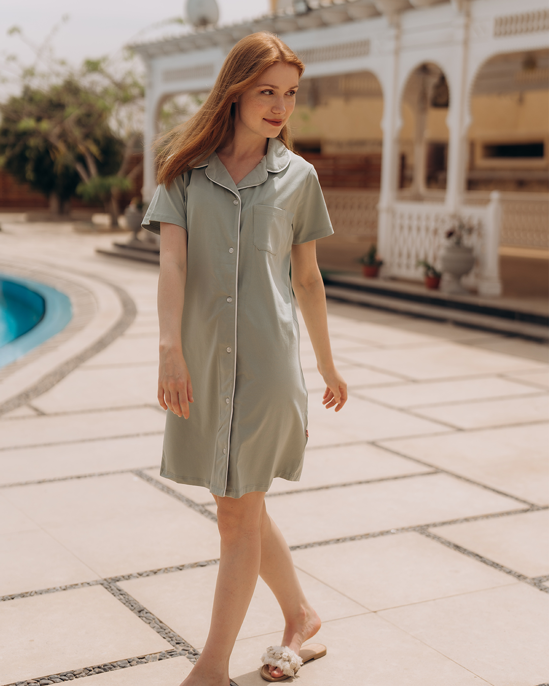 Night shirt with buttons