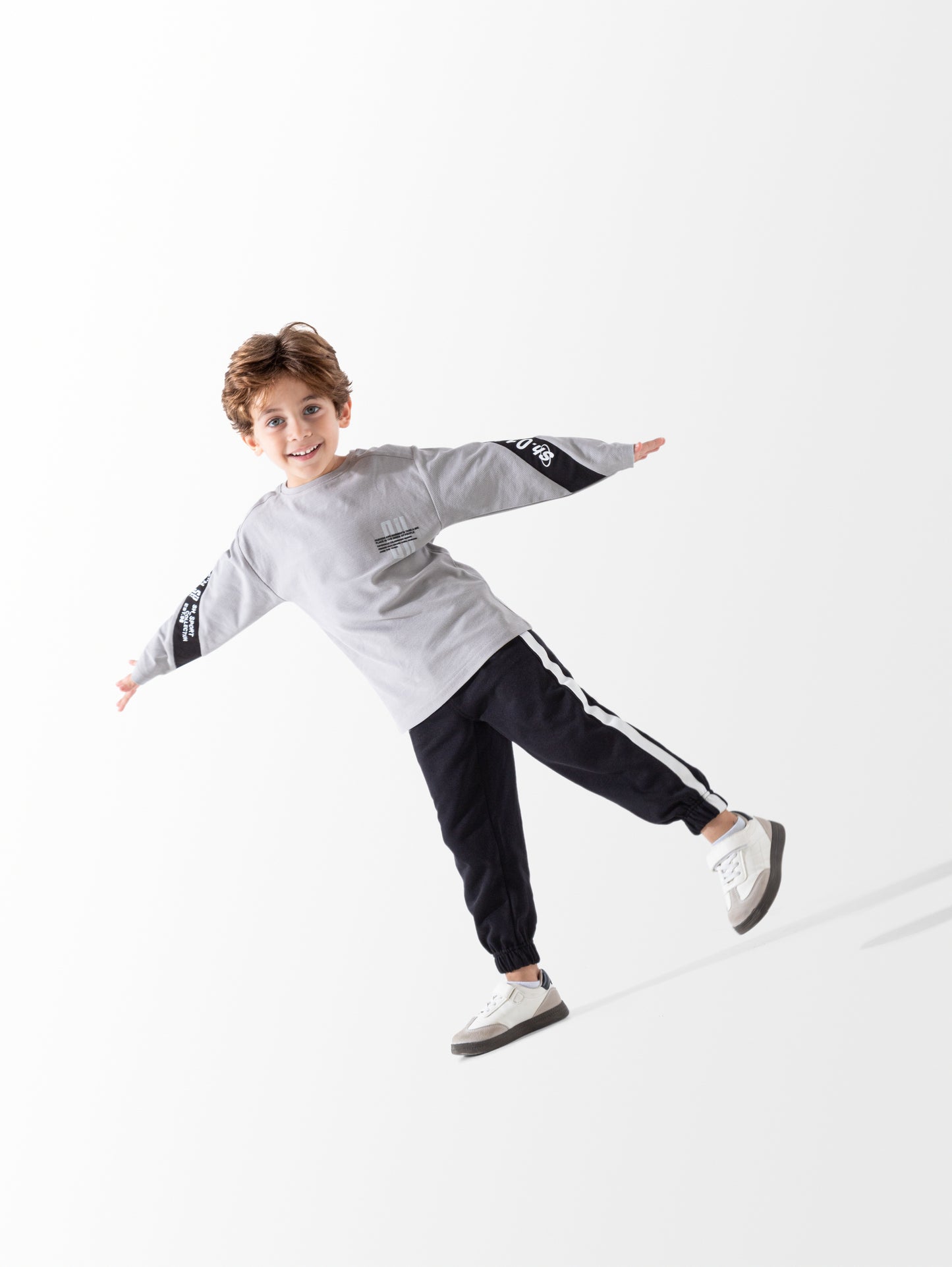 Warm style طقم اولادي وسط