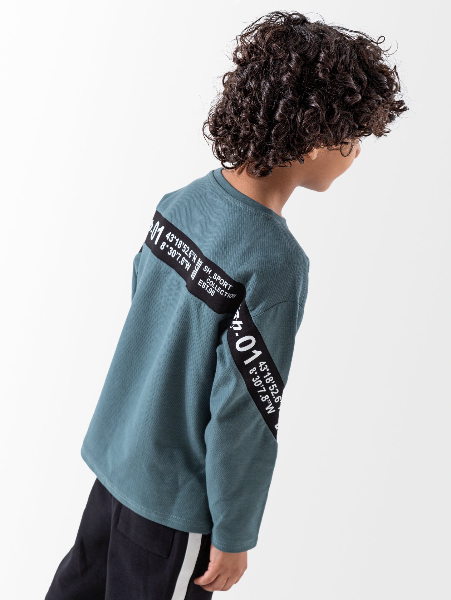 Warm style طقم اولادي وسط