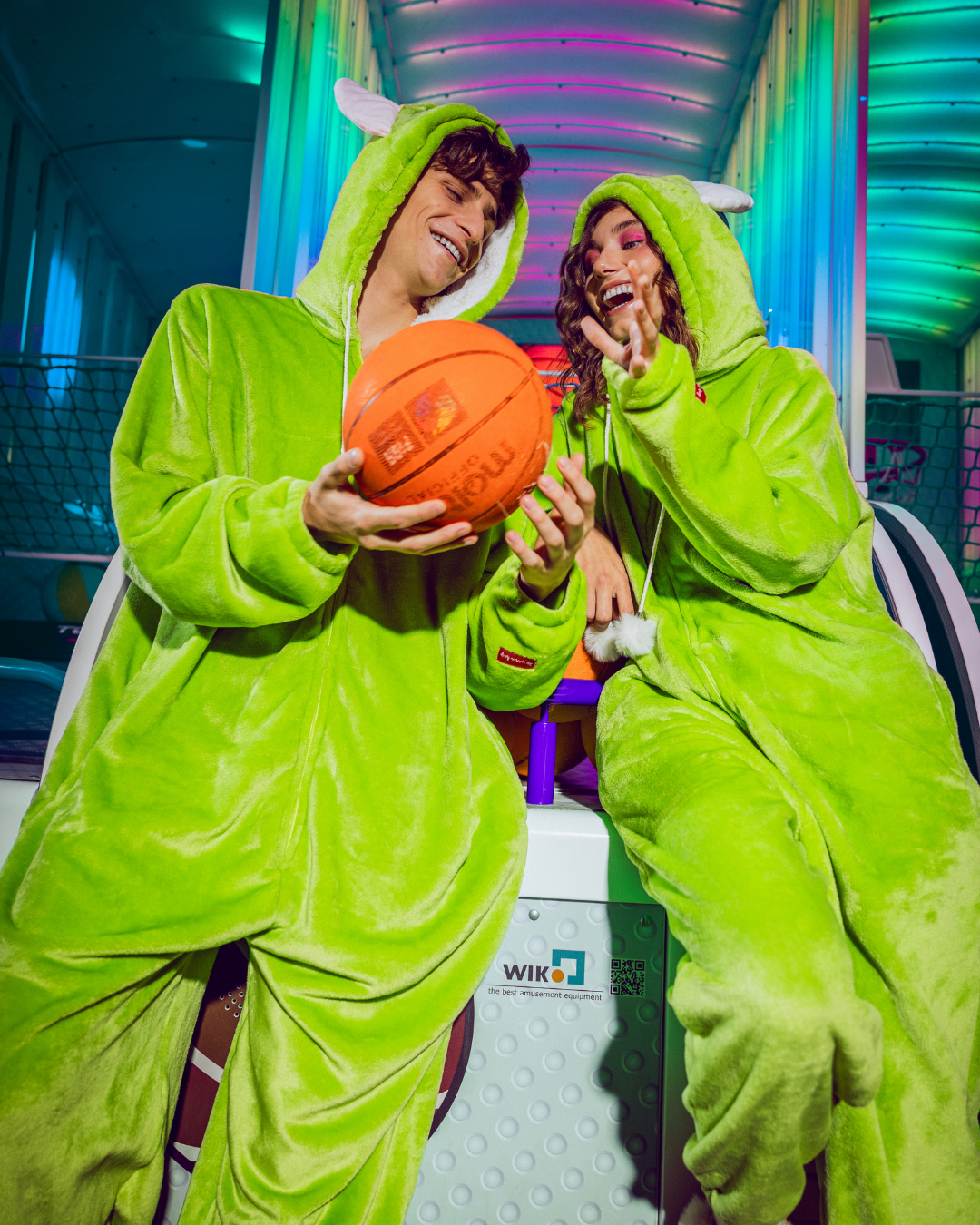 سالوبيت كُم طويل شخصيات كارتون