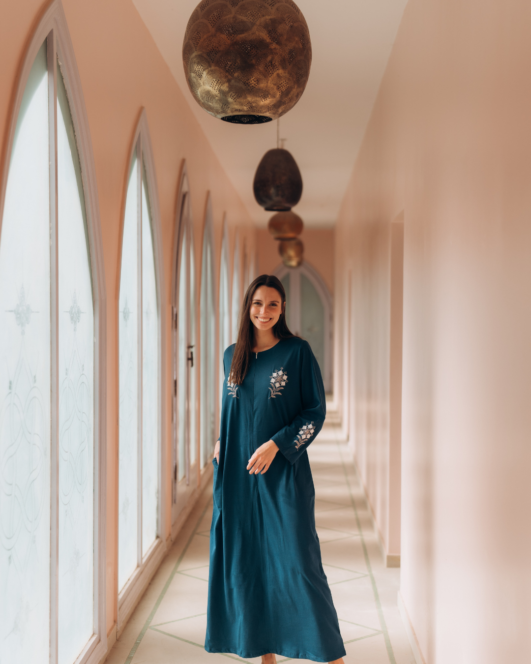 قميص حريمي سنجل قطن مطرز بسوسته مسحوره بكم