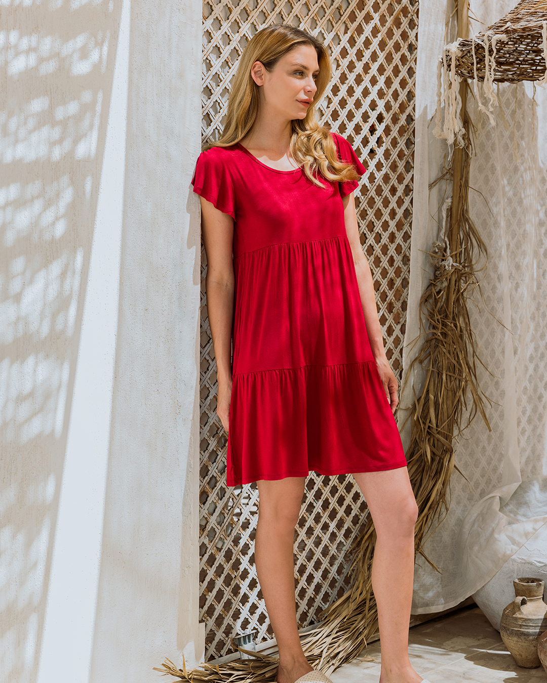 قميص حريمي ليكرا ساده رقبه مدورة بقصات 1/2 كم