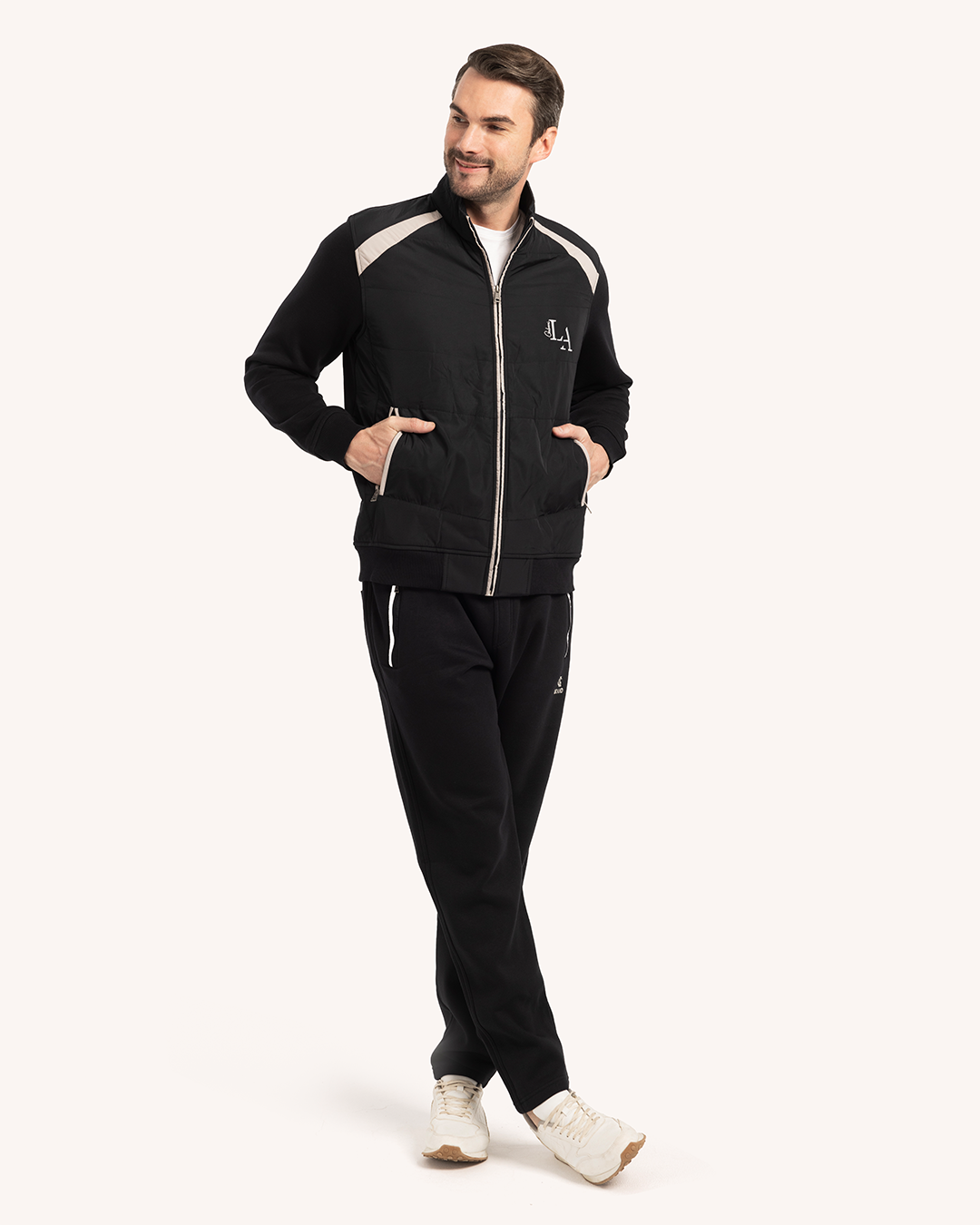 ترينج رجالى ياقة سوستة