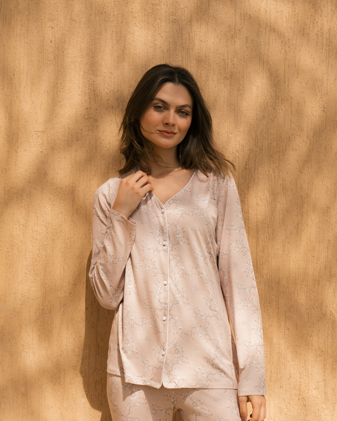 بيجامه حريمي ليكرا بايوت بمرد طويل ليزريه بكم وبنطلون